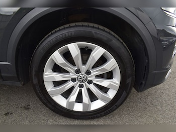 Used Volkswagen T-Roc 2019 for sale - 79196789: Photo
