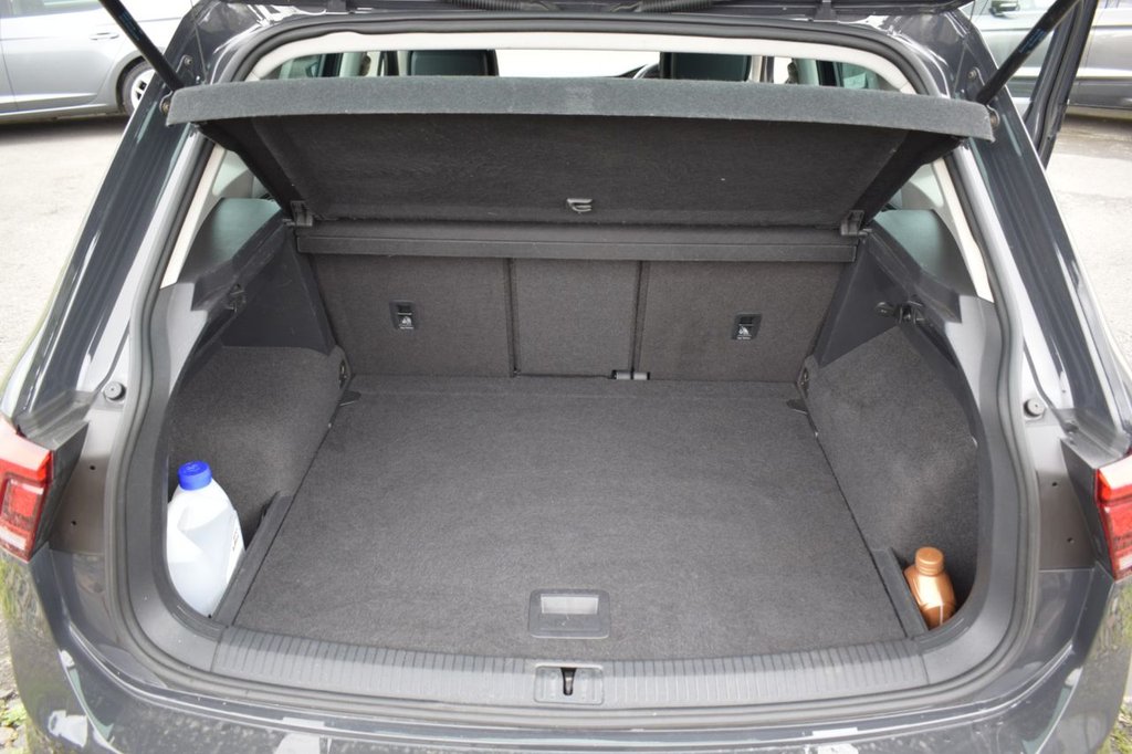 Used Volkswagen Tiguan 2018 for sale - 76760014: Photo 32