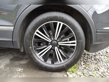 Used Volkswagen Tiguan 2018 for sale - 76760014: Photo