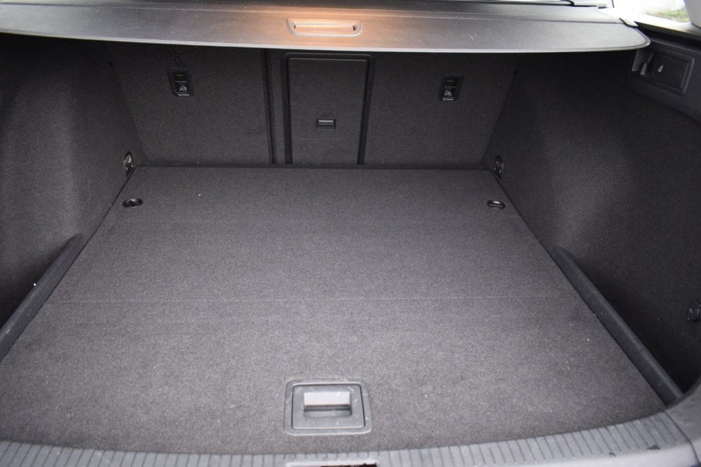 Used Volkswagen Golf 2017 for sale - 77764739: Photo 16