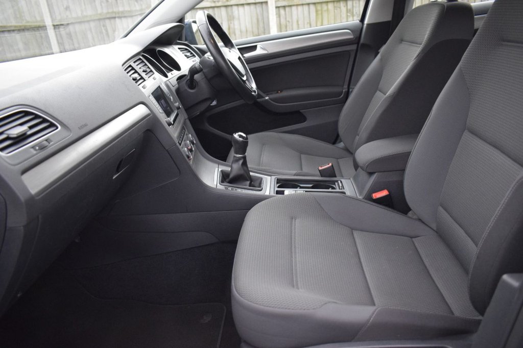 Used Volkswagen Golf 2017 for sale - 77764739: Photo 23