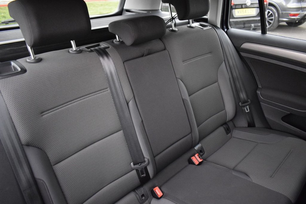 Used Volkswagen Golf 2017 for sale - 77764739: Photo 9