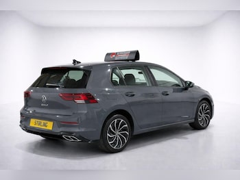 Used Volkswagen Golf 2023 for sale - 78751827: Photo