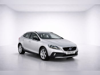 Used Volvo V40 Cross Country 2016 for sale - 78902405: Photo