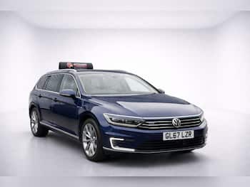 Used Volkswagen Passat 2017 for sale - 79726972: Photo