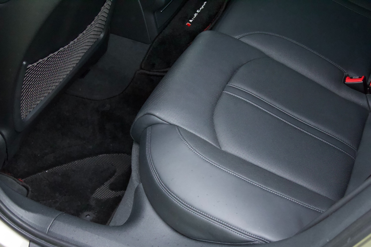 Used Audi S6 Saloon 2015 for sale - 77947343: Photo 17