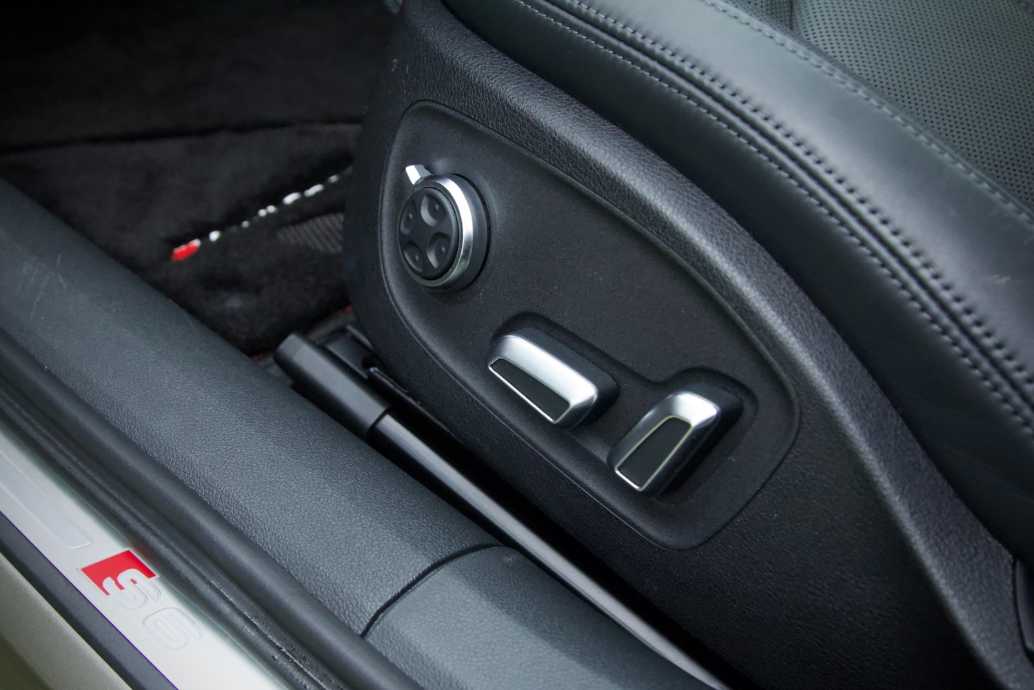 Used Audi S6 Saloon 2015 for sale - 77947343: Photo 23