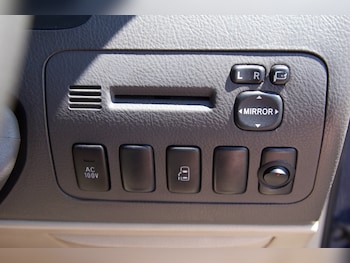 Used Toyota Alphard 2006 for sale - 79127229: Photo