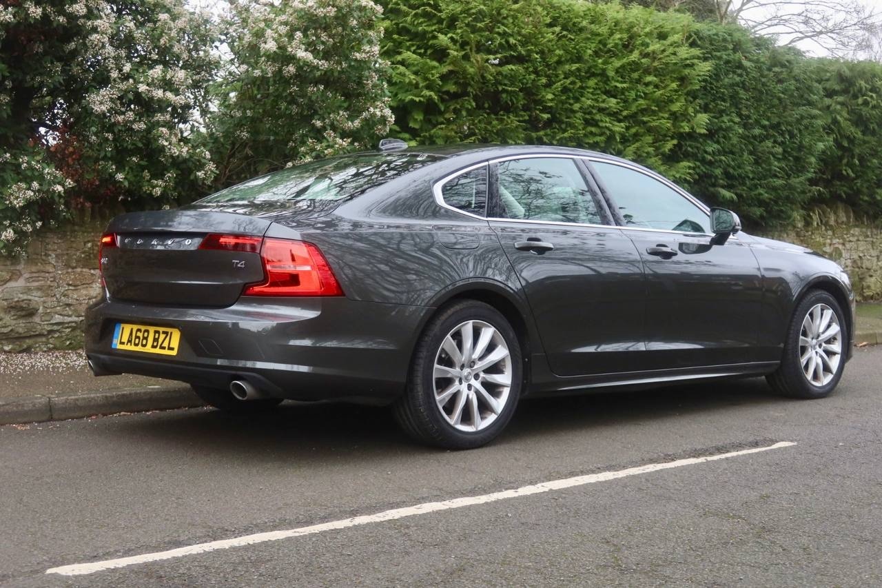 Used Volvo S90 2018 for sale - 77533607: Photo 4