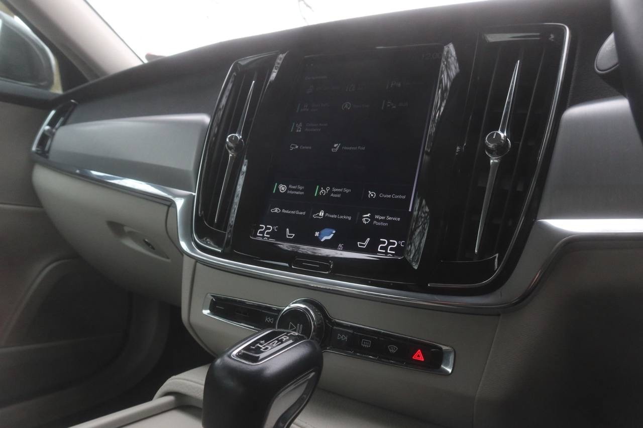 Used Volvo S90 2018 for sale - 77533607: Photo 41