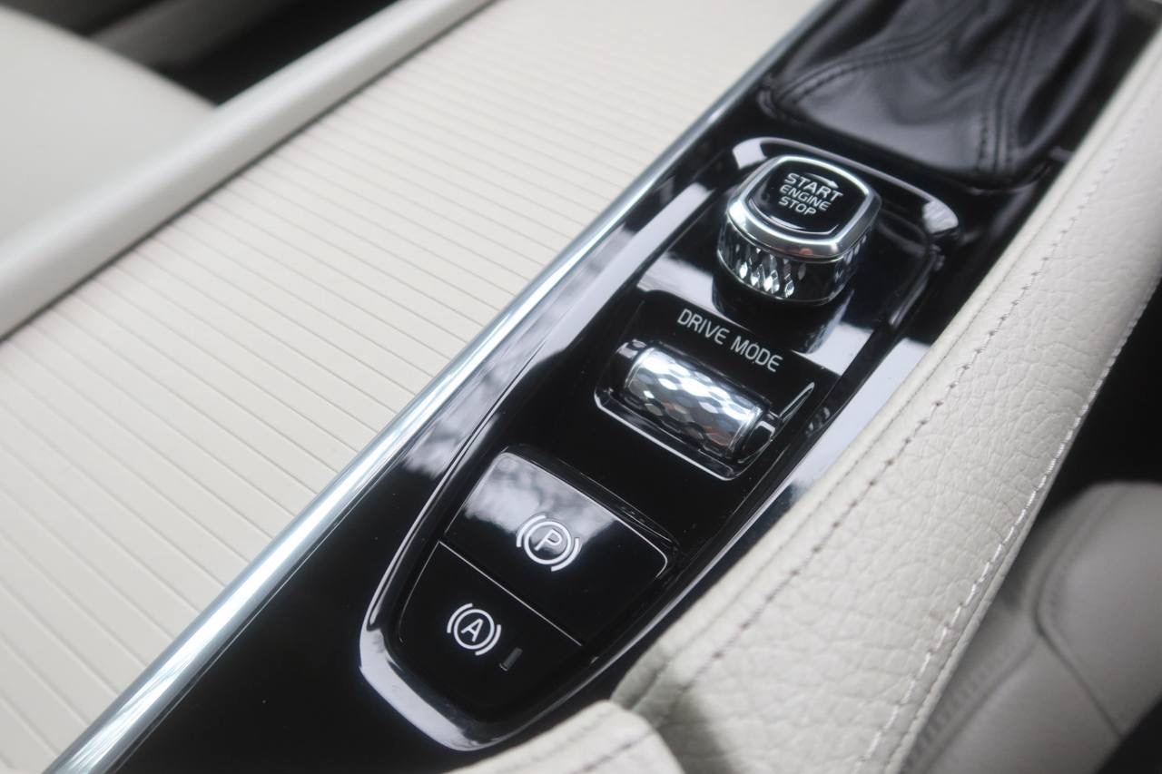 Used Volvo S90 2018 for sale - 77533607: Photo 43