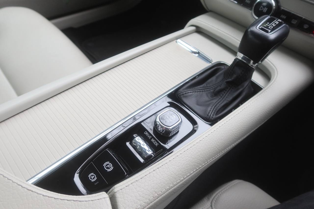 Used Volvo S90 2018 for sale - 77533607: Photo 49