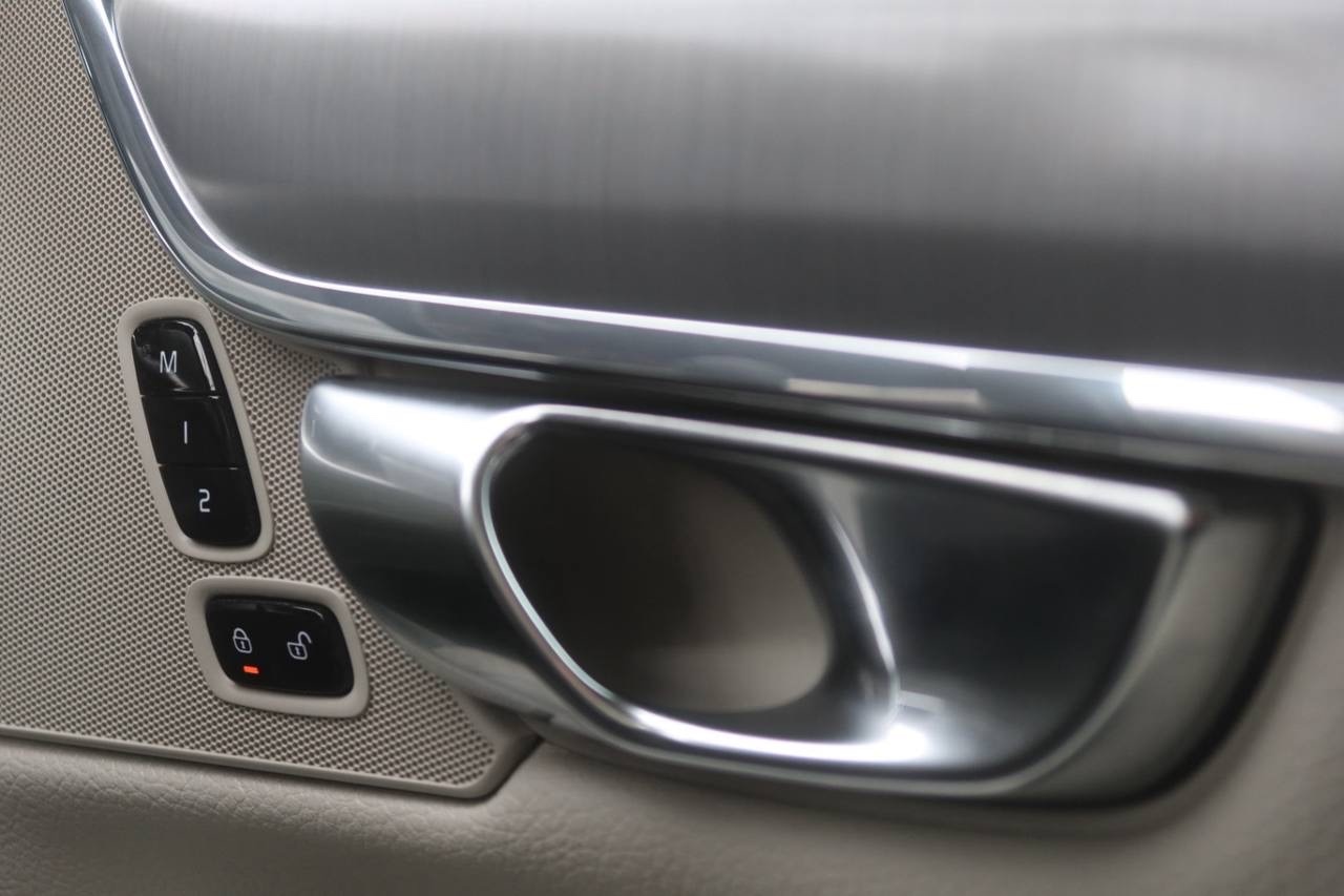 Used Volvo S90 2018 for sale - 77533607: Photo 54