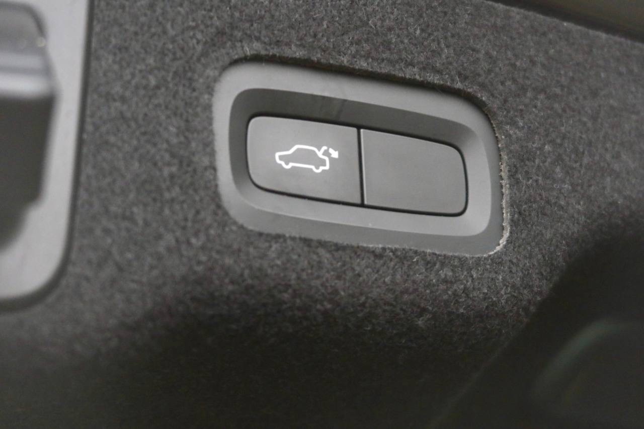 Used Volvo S90 2018 for sale - 77533607: Photo 69