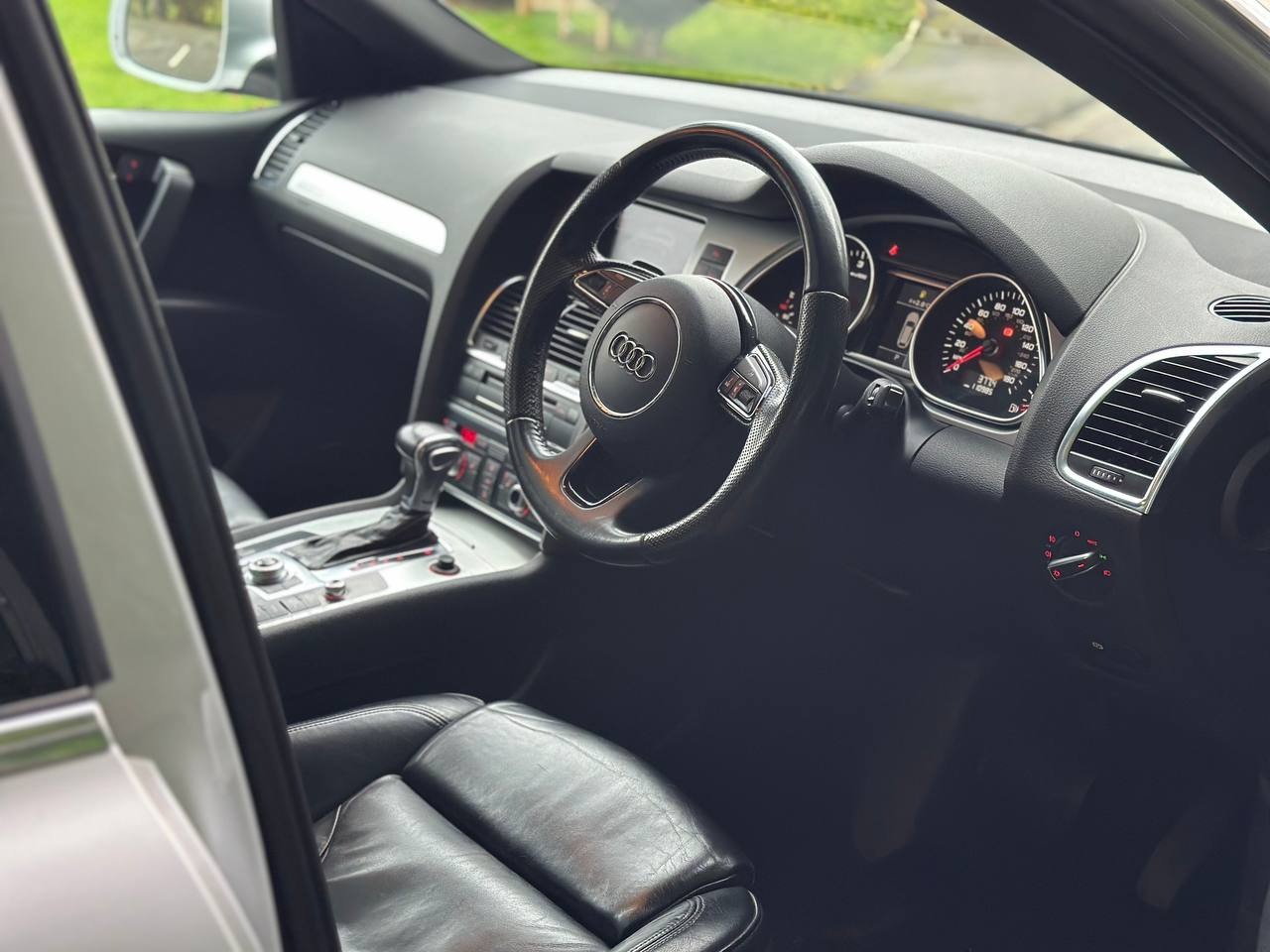 Used Audi Q7 2012 for sale - 77375719: Photo 25