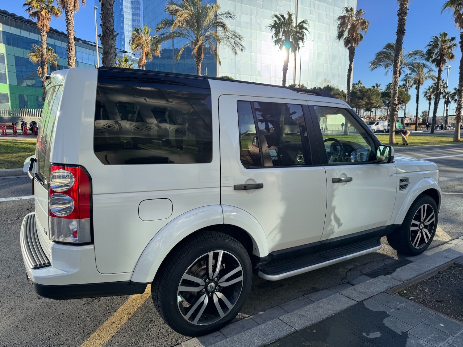 Used Land Rover Discovery 2012 for sale - 77446439: Photo 5