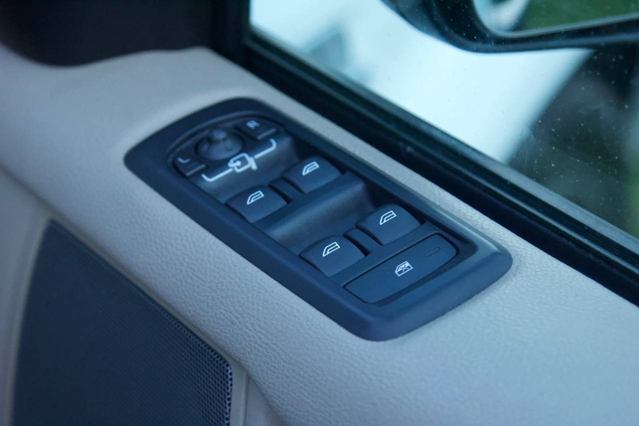 Used Land Rover Discovery 2012 for sale - 77446439: Photo 50