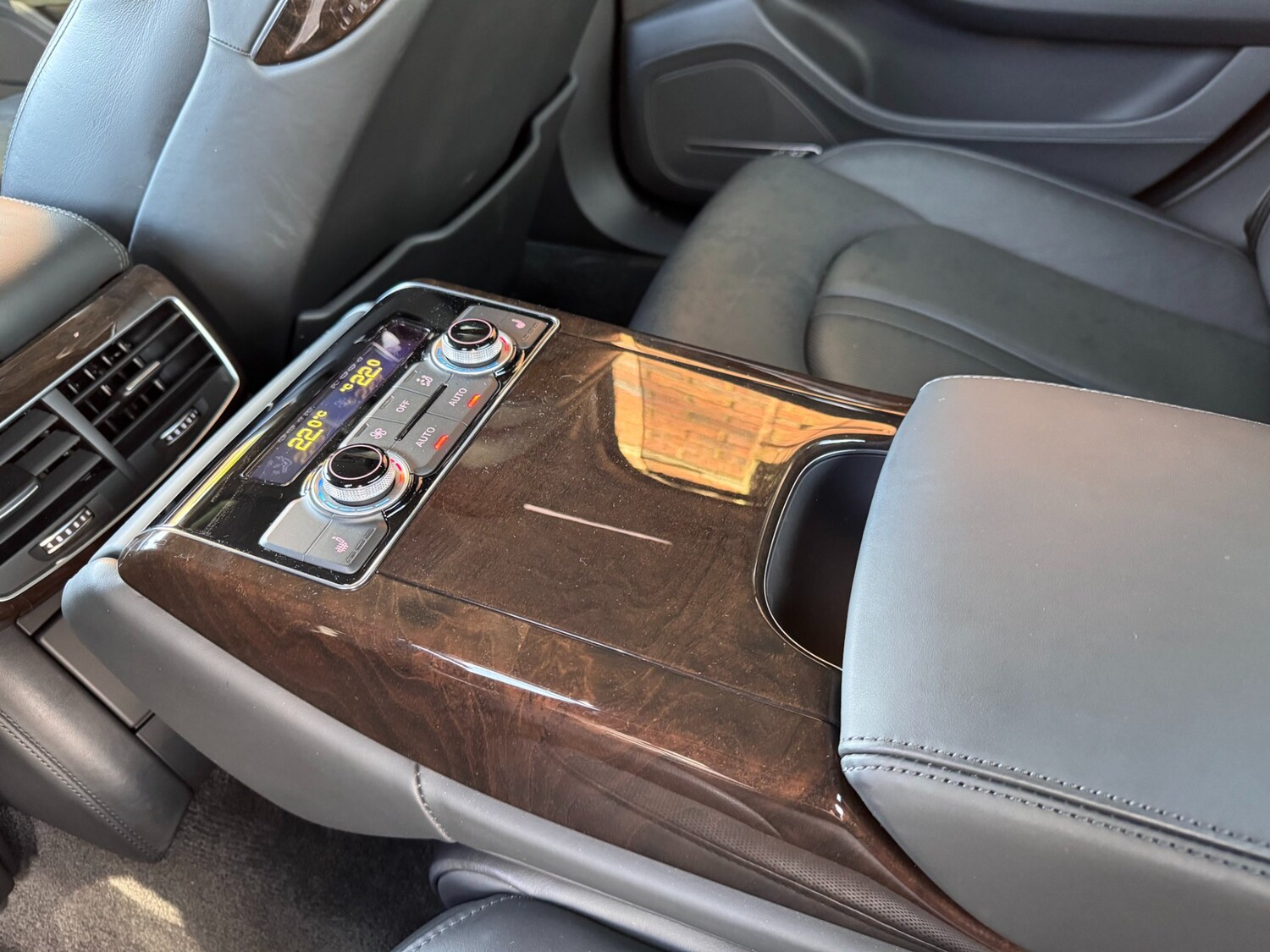 Used Audi A8 2015 for sale - 77370463: Photo 14