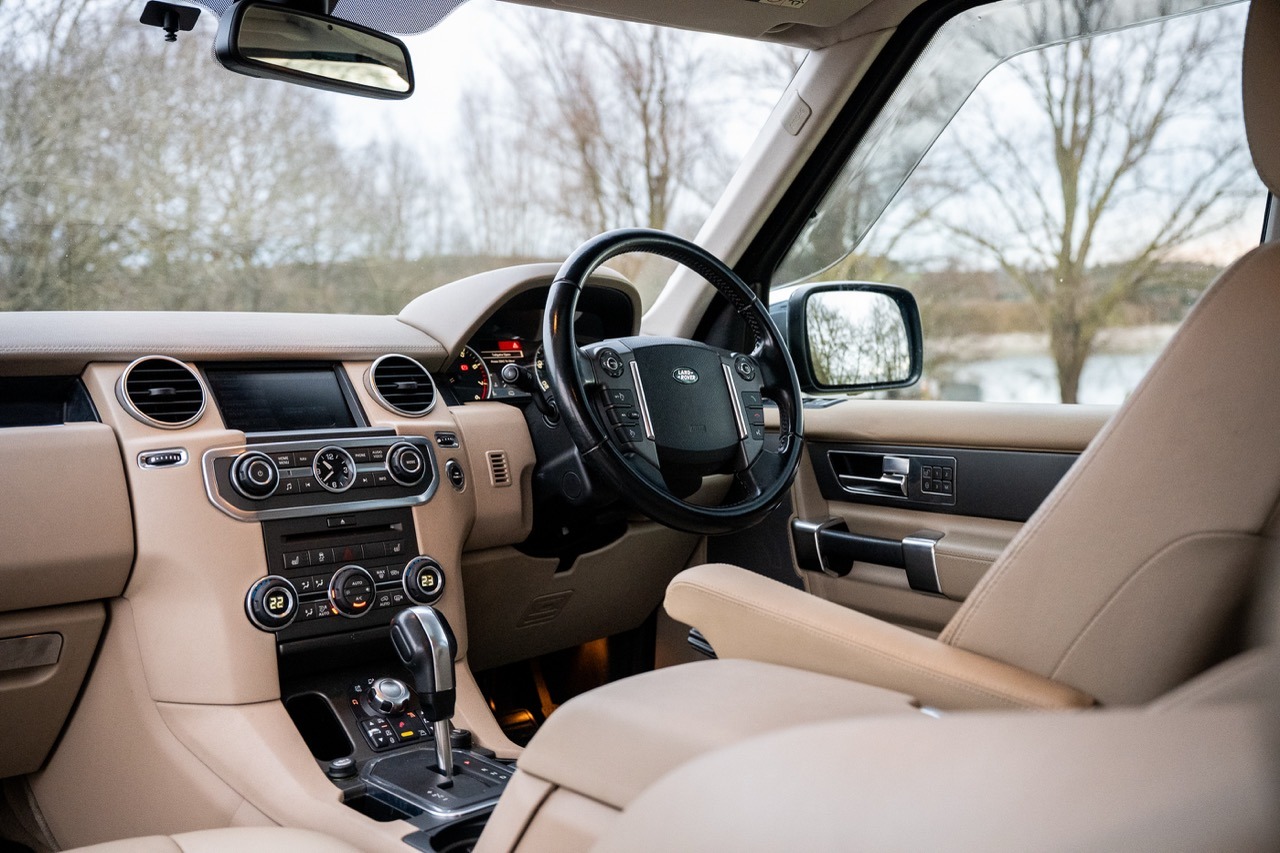 Used Land Rover Discovery 2011 for sale - 77370735: Photo 2