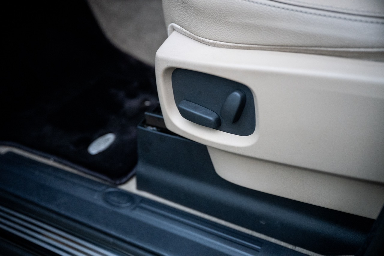 Used Land Rover Discovery 2011 for sale - 77370735: Photo 74