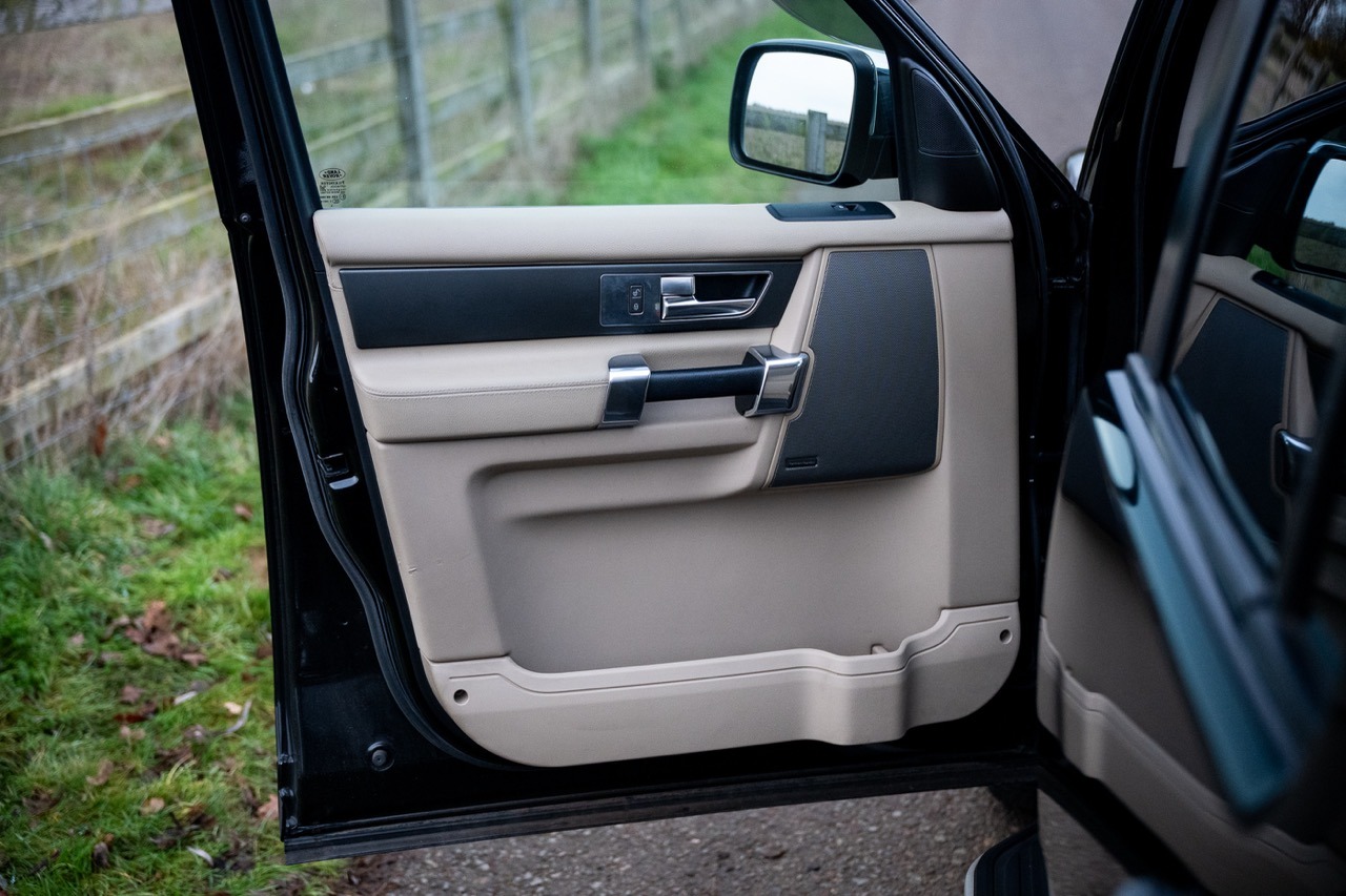 Used Land Rover Discovery 2011 for sale - 77370735: Photo 8