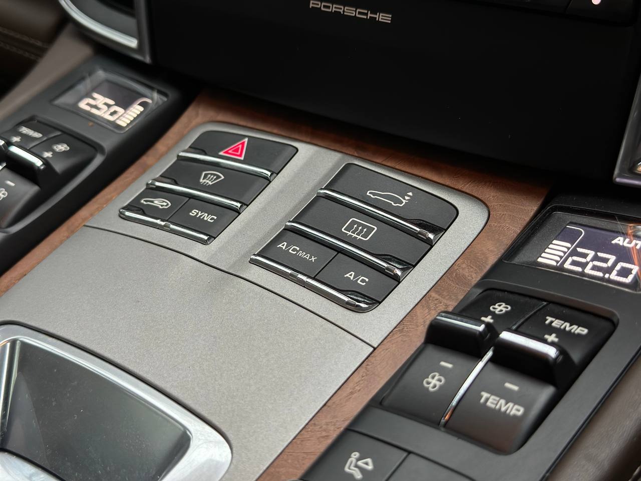 Used Porsche Panamera 2014 for sale - 77370870: Photo 40