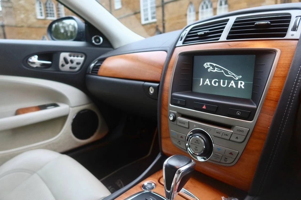 Used Jaguar XKR 2008 for sale - 77370726: Photo 15