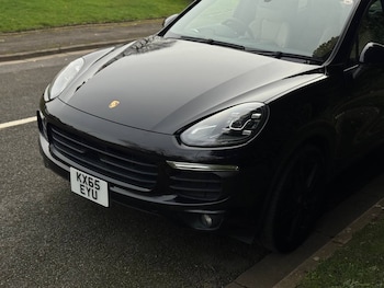 Used Porsche Cayenne 2016 for sale - 77610101: Photo