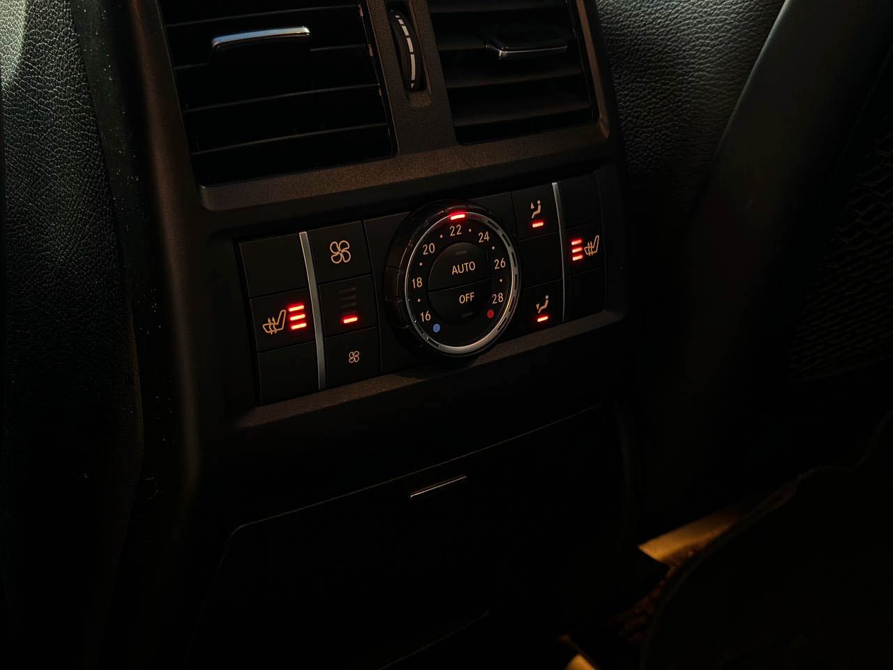 Used Mercedes-Benz GLS 2016 for sale - 77370440: Photo 44