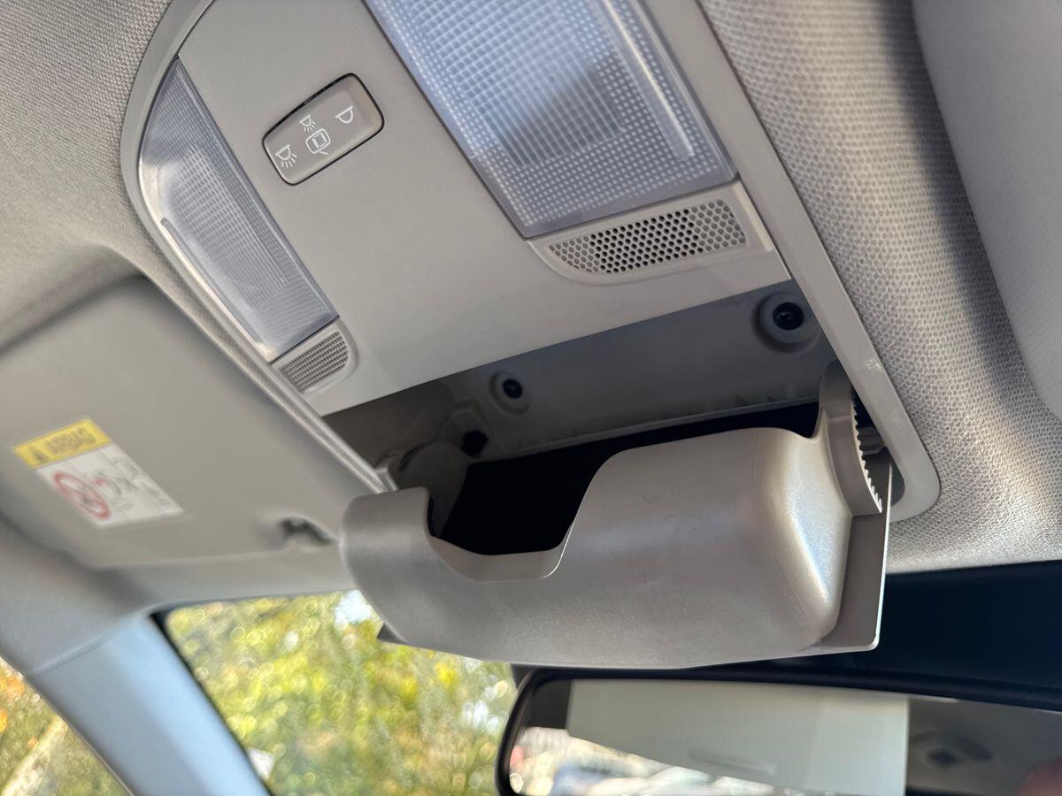 Used Kia Stonic 2023 for sale - 76294429: Photo 30