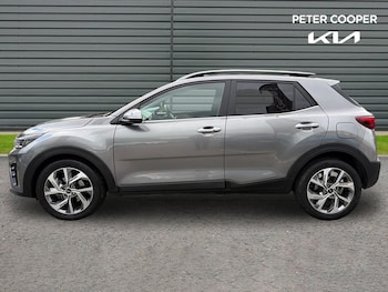 Used Kia Stonic 2023 for sale - 76294429: Photo 4
