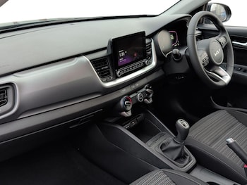 Used Kia Stonic 2025 for sale - 77067131: Photo