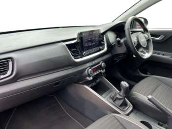 Used Kia Stonic 2024 for sale - 74611122: Photo
