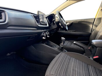 Used Kia Stonic 2023 for sale - 77892941: Photo