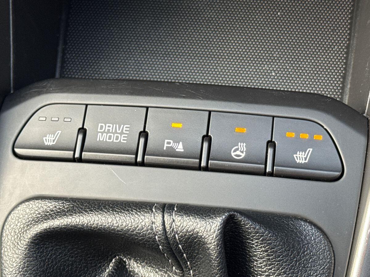 Used Kia Stonic for sale - 76996689: Photo 34