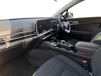 Used Kia Sportage 2025 for sale - 76012388: Photo 2