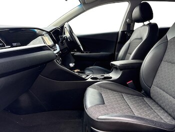 Used Kia Niro 2020 for sale - 78362806: Photo