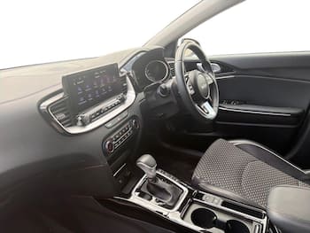 Used Kia Ceed 2023 for sale - 79388109: Photo