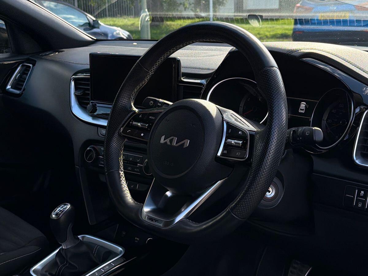 Used Kia XCeed 2023 for sale - 75949310: Photo 31