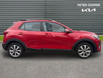 Used Kia Stonic 2023 for sale - 77549872: Photo