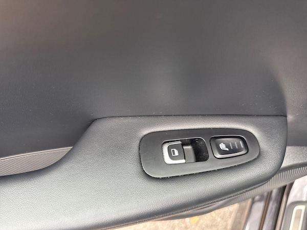 Used Kia Stinger 2020 for sale - 76108725: Photo 25
