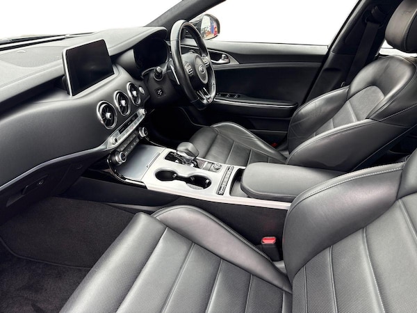 Used Kia Stinger 2020 for sale - 76108725: Photo 2