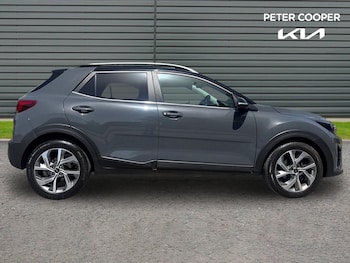 Used Kia Stonic 2023 for sale - 78573932: Photo