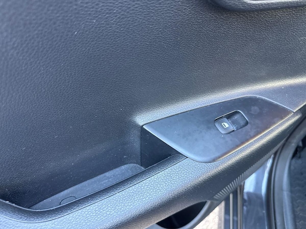 Used Kia Rio 2018 for sale - 76109620: Photo 25