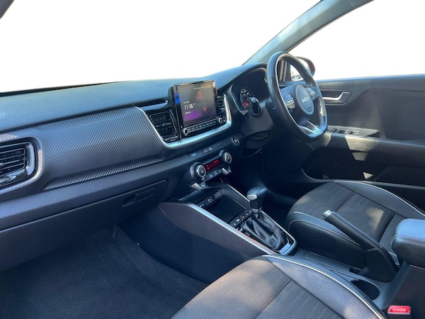 Used Kia Stonic 2024 for sale - 75658979: Photo 2