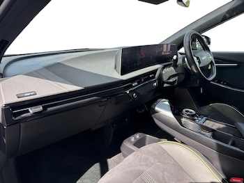 Used Kia EV6 2023 for sale - 75950116: Photo