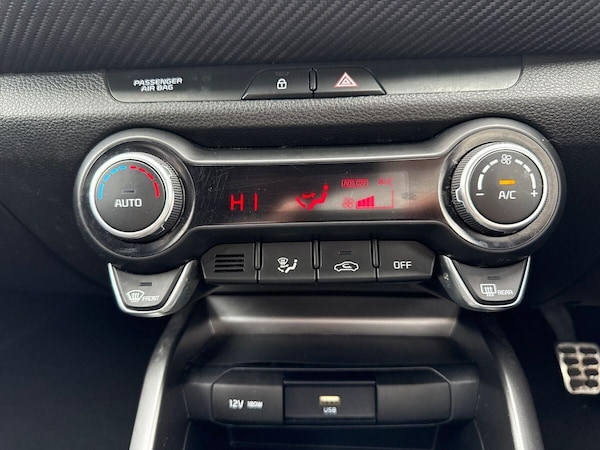 Used Kia Stonic 2022 for sale - 76247773: Photo 33