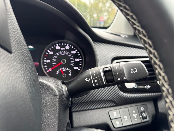 Used Kia Stonic 2022 for sale - 76247773: Photo 36