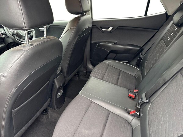 Used Kia Stonic 2022 for sale - 76247773: Photo 8