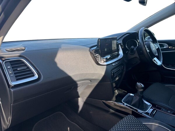 Used Kia XCeed for sale - 76200280: Photo 2